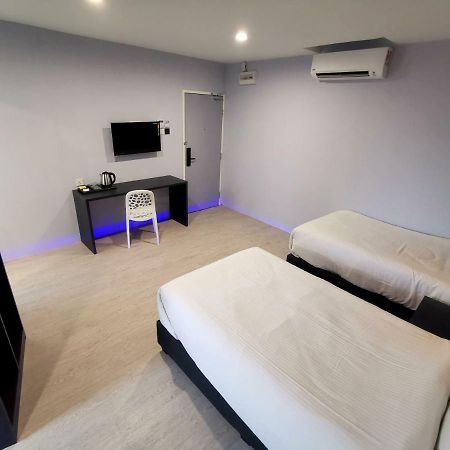 Wow Hotel Penang George Town Exterior photo
